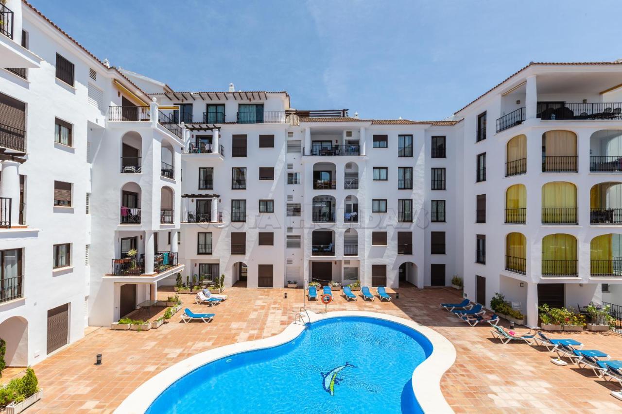 Marina Real 425 Apartment Манилва Екстериор снимка