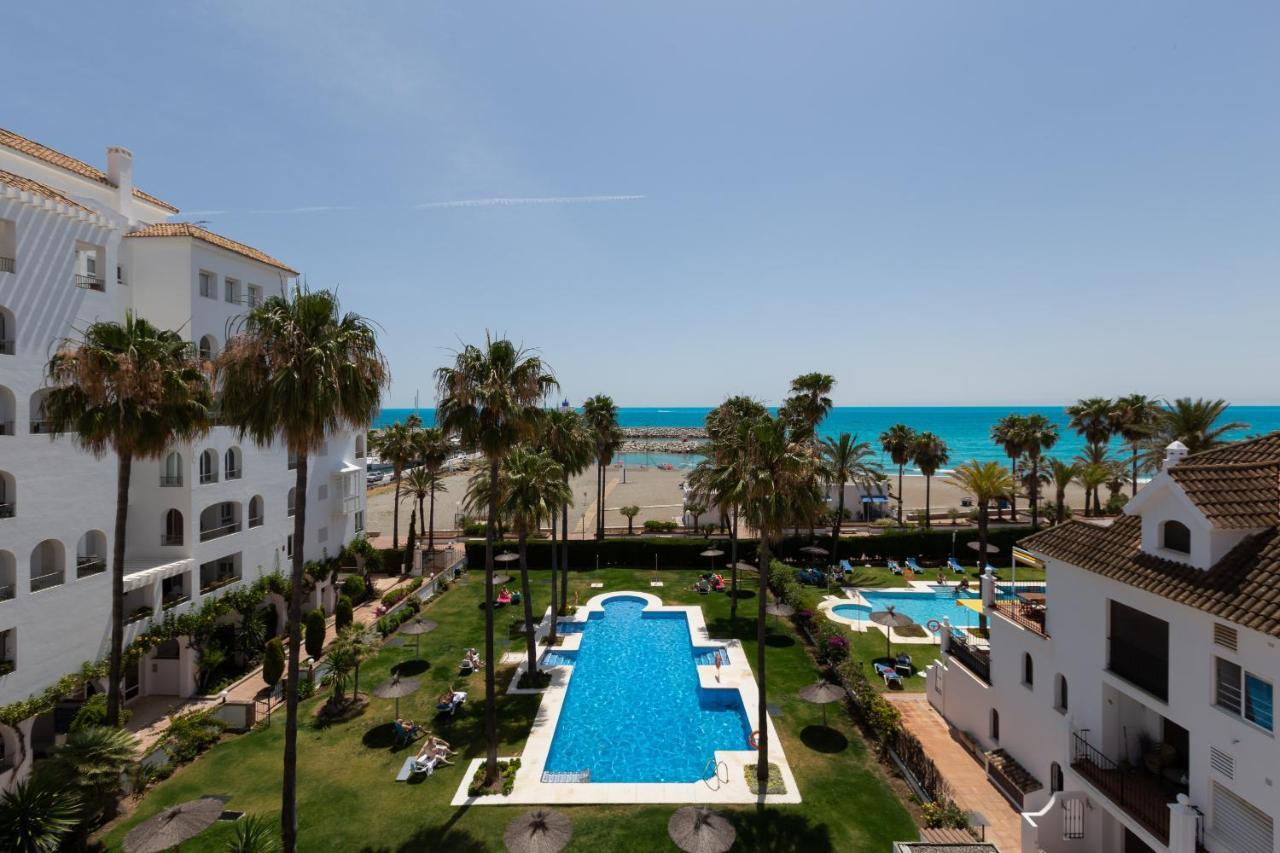 Marina Real 425 Apartment Манилва Екстериор снимка