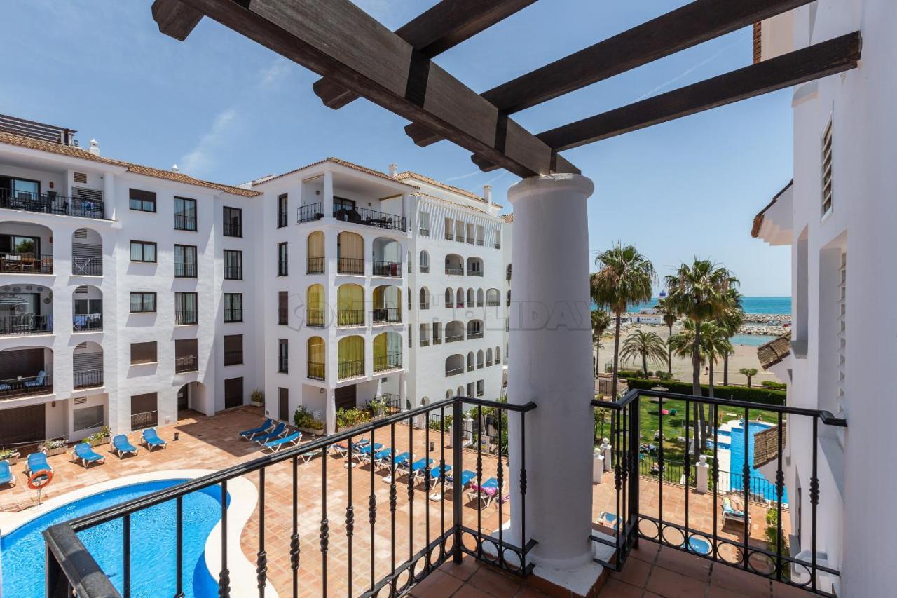 Marina Real 425 Apartment Манилва Екстериор снимка